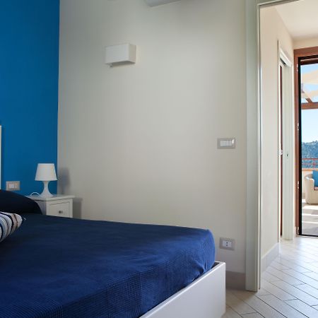 Hotel Residence Il Porto Mattinata Exteriör bild